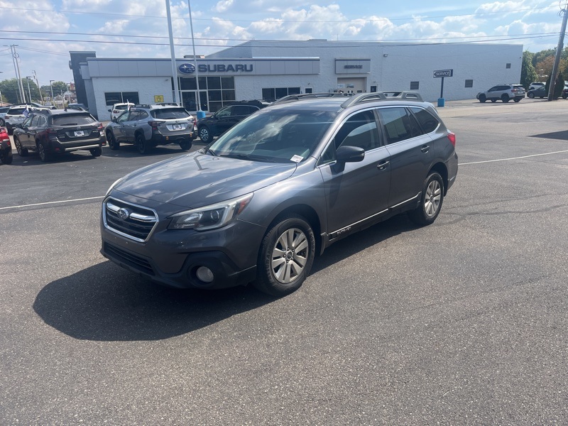 2018 Subaru Outback 2.5i Premium photo 2