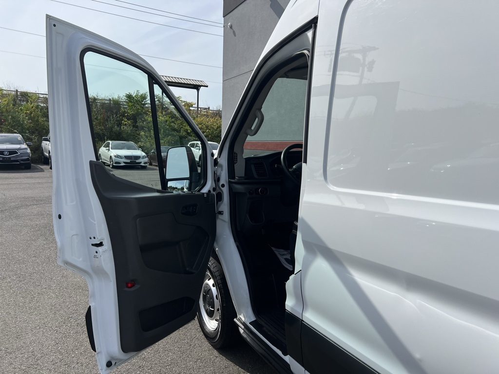 2020 Ford Transit photo 11