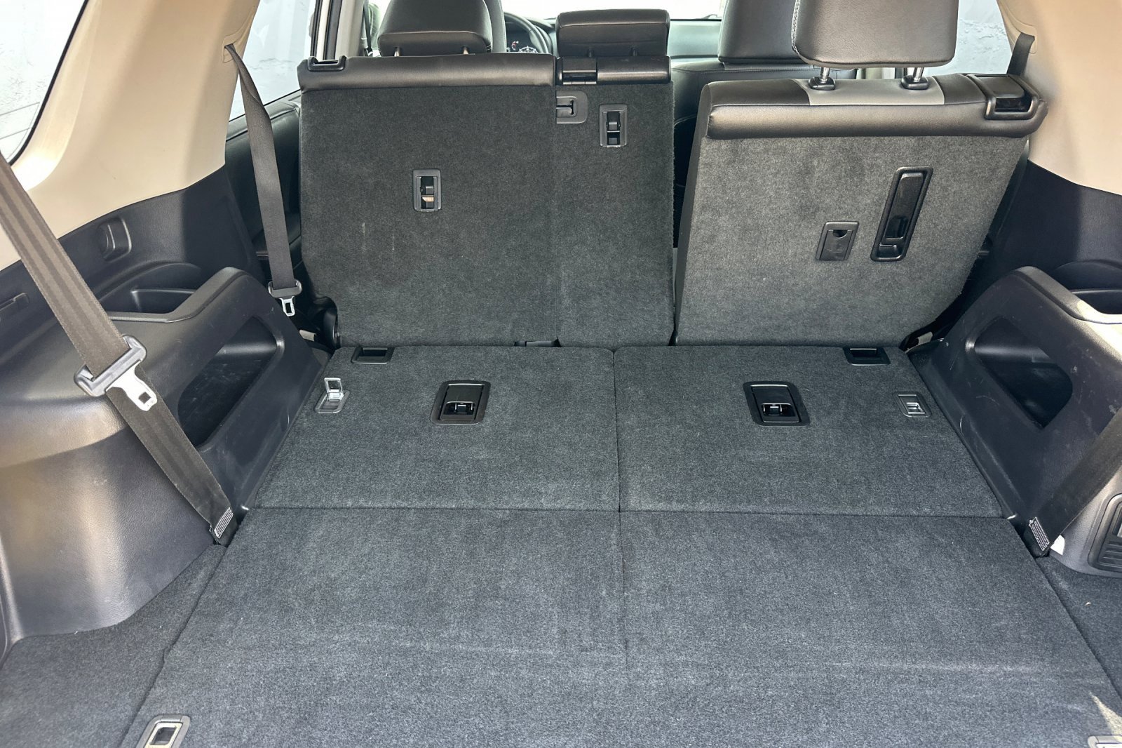 2020 Toyota 4Runner SR5 Premium photo 18