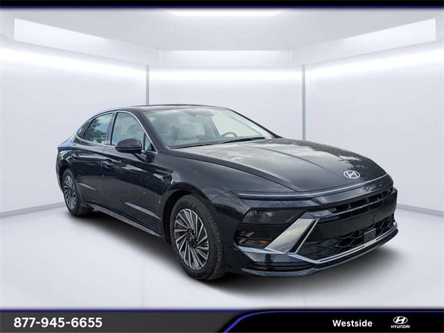 2025 Hyundai Sonata Hybrid