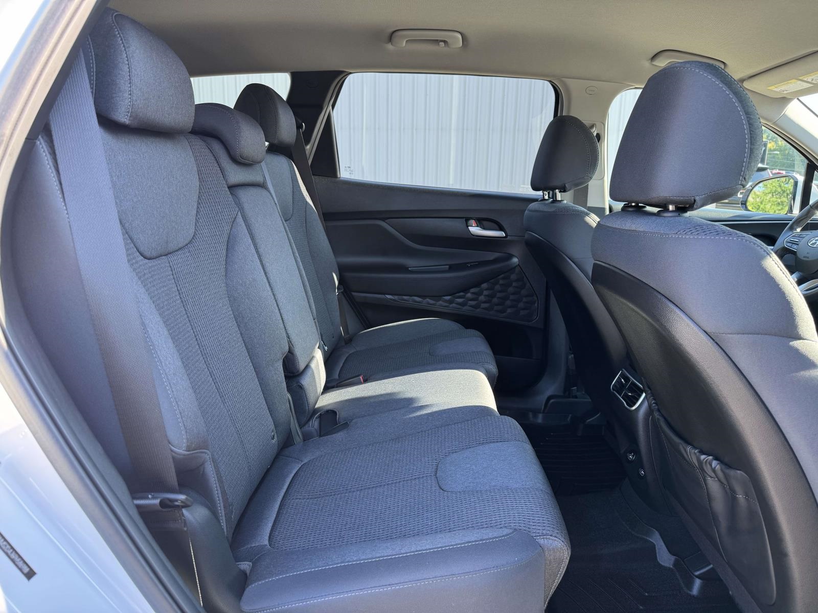 2023 Hyundai Santa Fe SEL photo 4