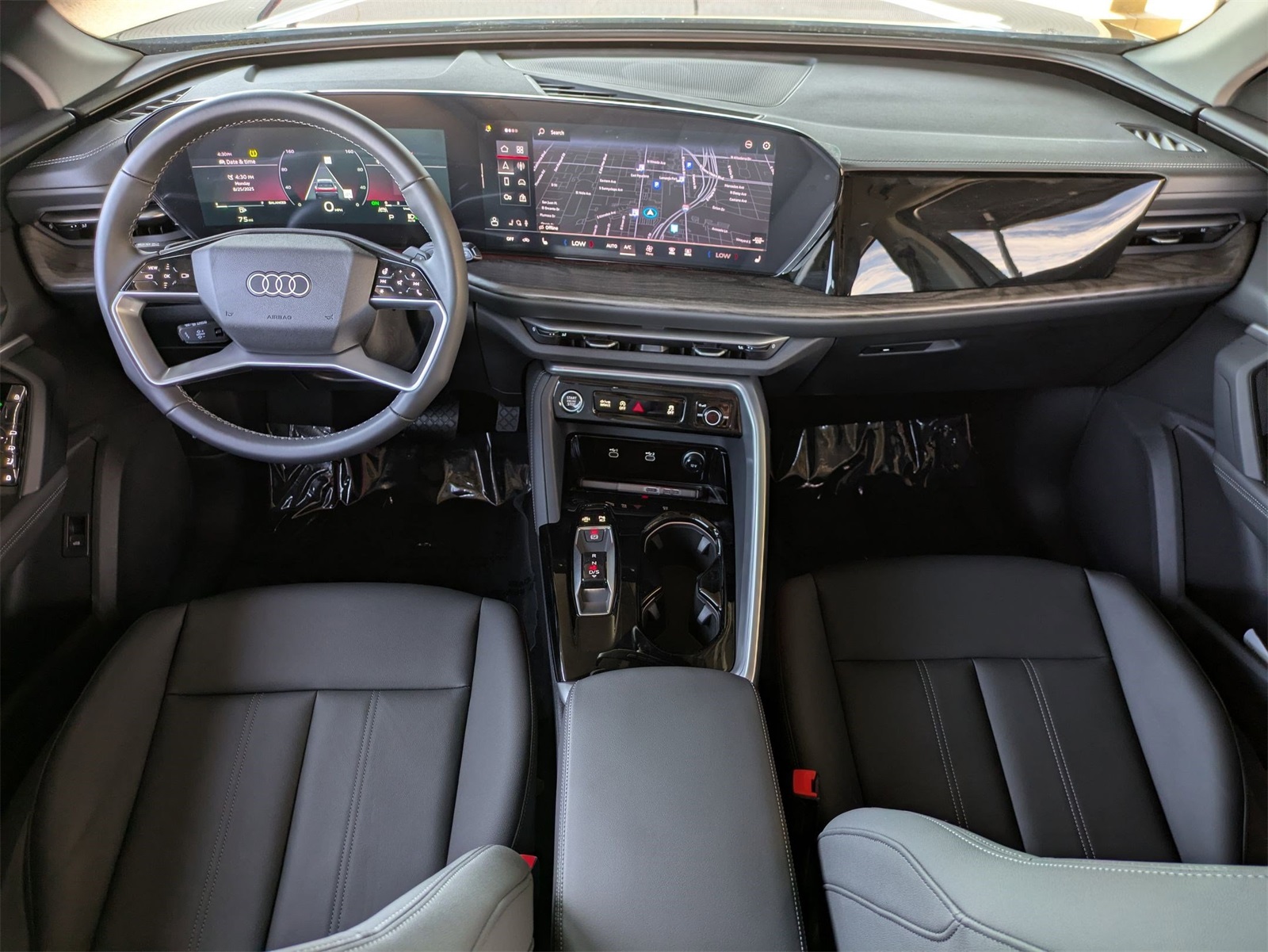2025 Audi Q5 Premium photo 3