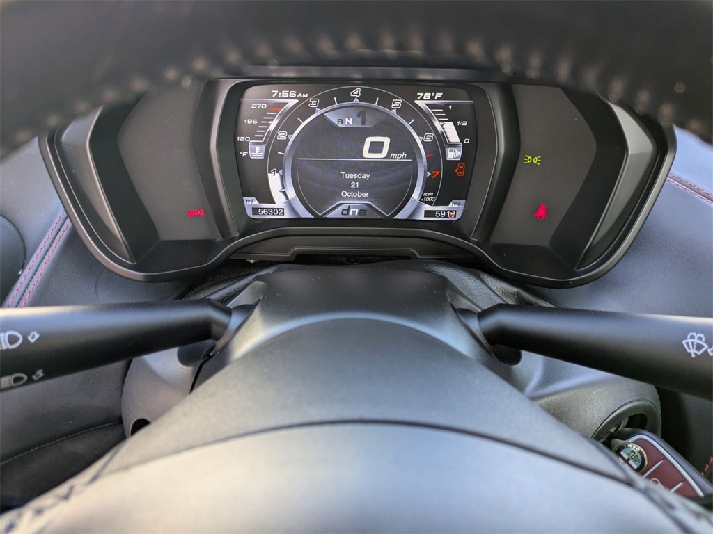 2016 Alfa Romeo 4C Coupe photo 16