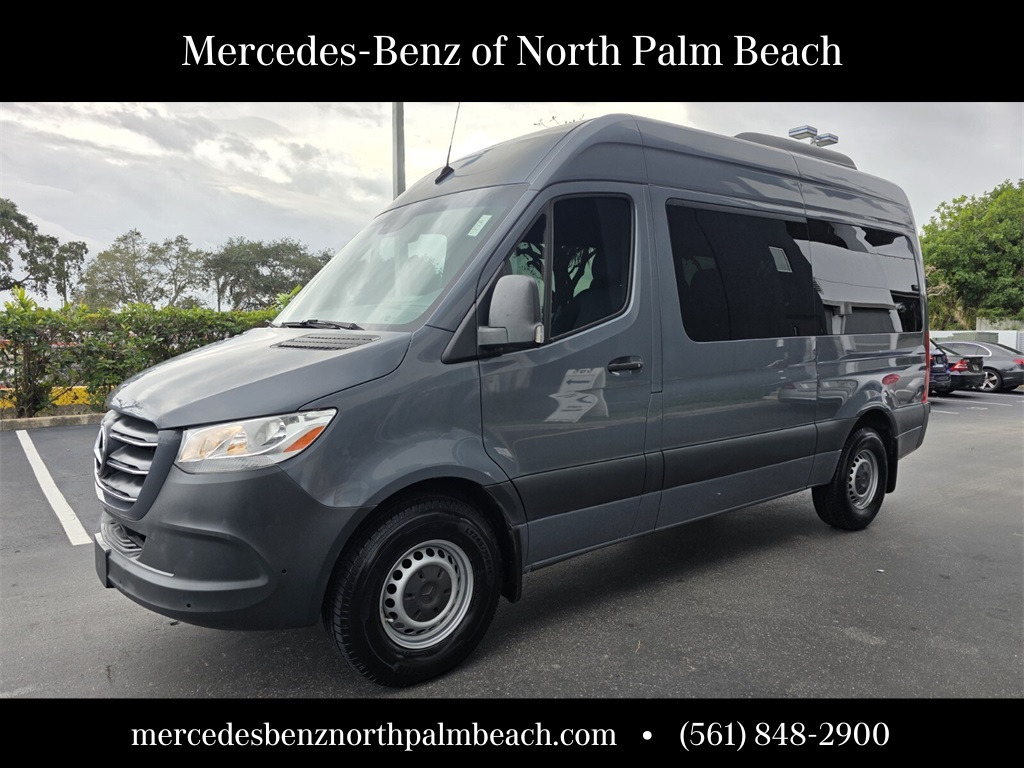 2022 Mercedes-Benz Sprinter Passenger Van Base's photo
