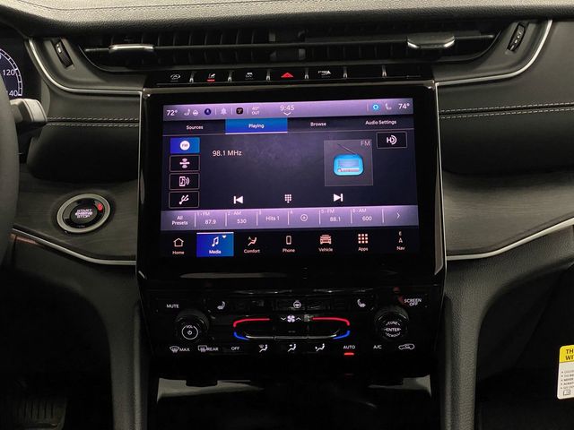 2025 Jeep Grand Cherokee Limited photo 9