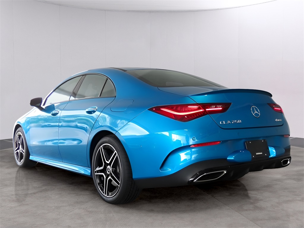 2025 Mercedes Benz CLA 250 4MATIC photo 5