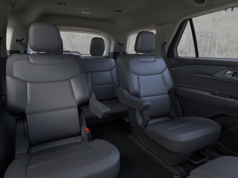 2025 Ford Explorer photo 5