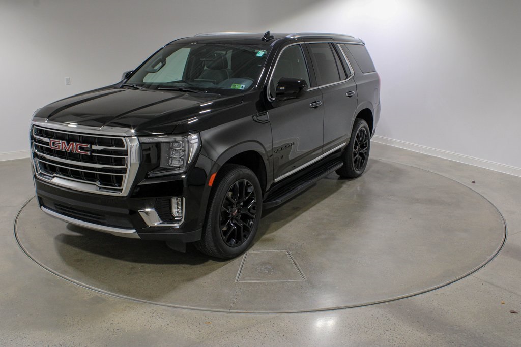 2023 GMC Yukon SLT's photo