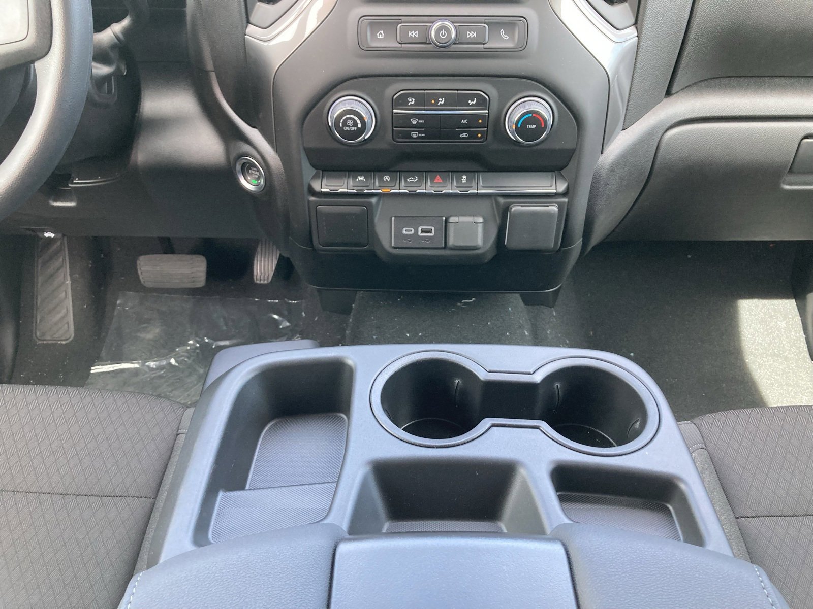 2025 Chevrolet Silverado 1500 Custom photo 24