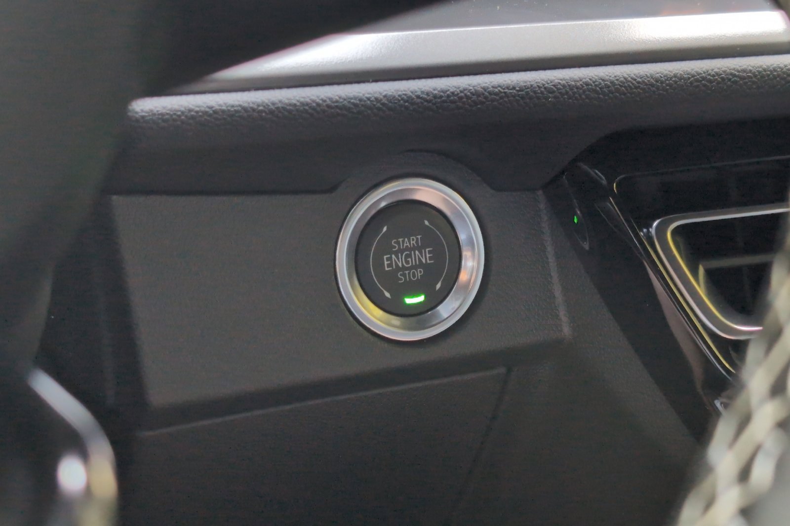 2026 Chevrolet Traverse photo 24