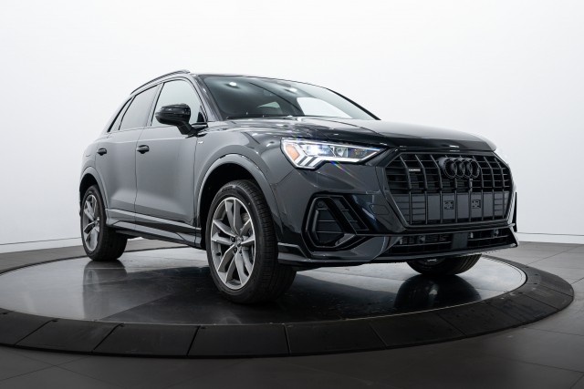 2025 Audi Q3 S line Premium
