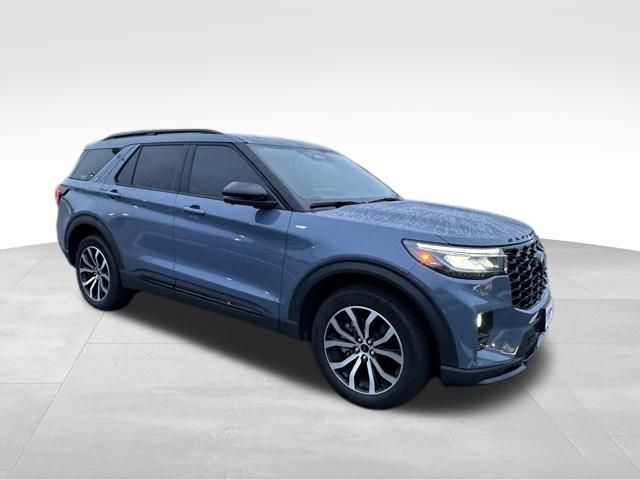 2025 Ford Explorer ST-Line photo 5