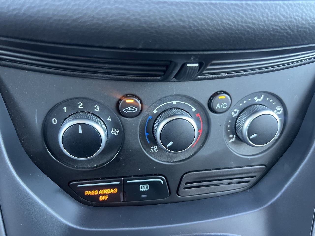 2016 Ford Escape S photo 16