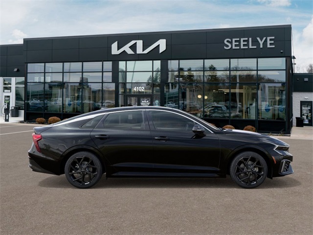 2026 Kia K5 GT-Line photo 4