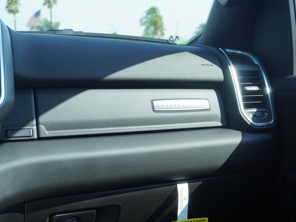 New 2026 Granite Crystal Metallic Clear-Coat Exterior Paint RAM Big Horn Sport Appearance Edition image 27