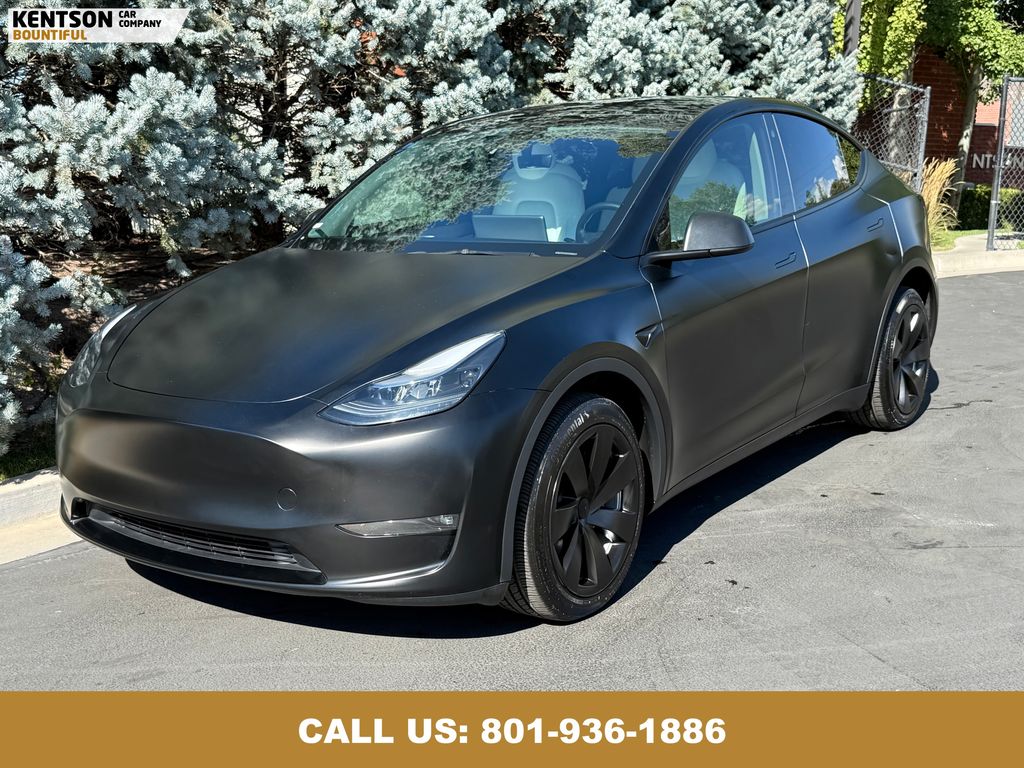 2023 Tesla Model Y Long Range photo 2