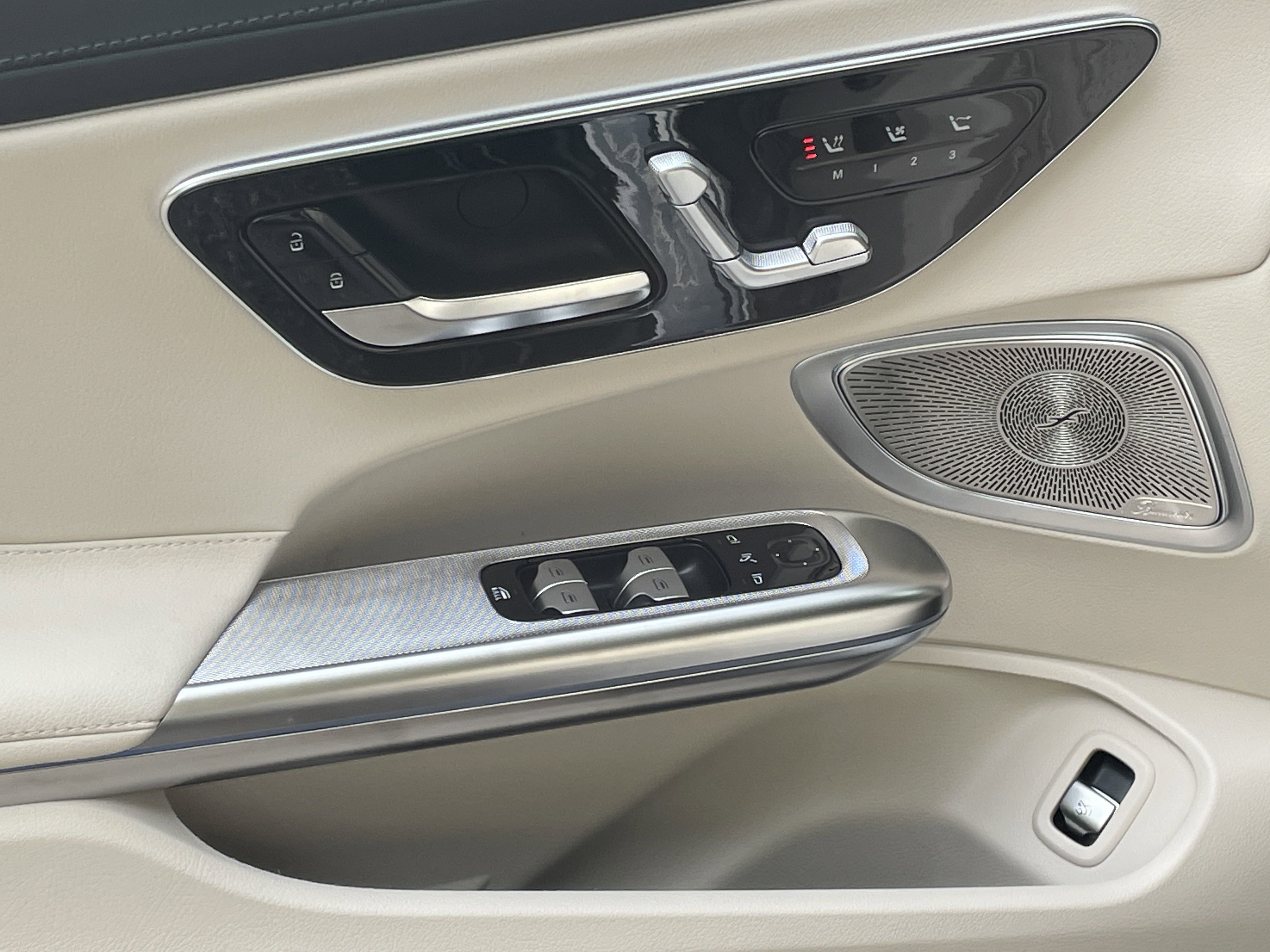 2026 Mercedes Benz CLE Cabriolet 300 4MATIC photo 5