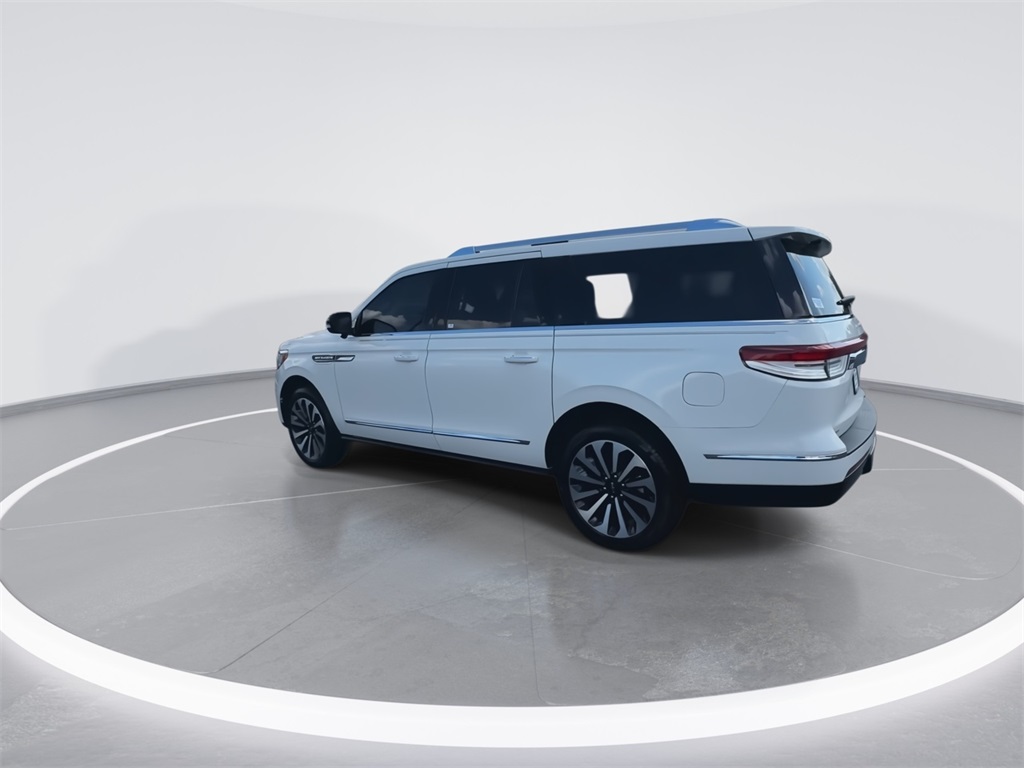 2024 Lincoln Navigator L Reserve photo 5