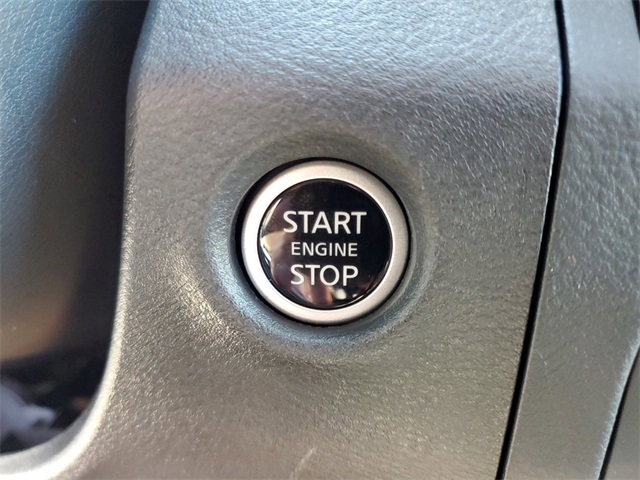 2025 Nissan Frontier Crew Cab SV photo 18