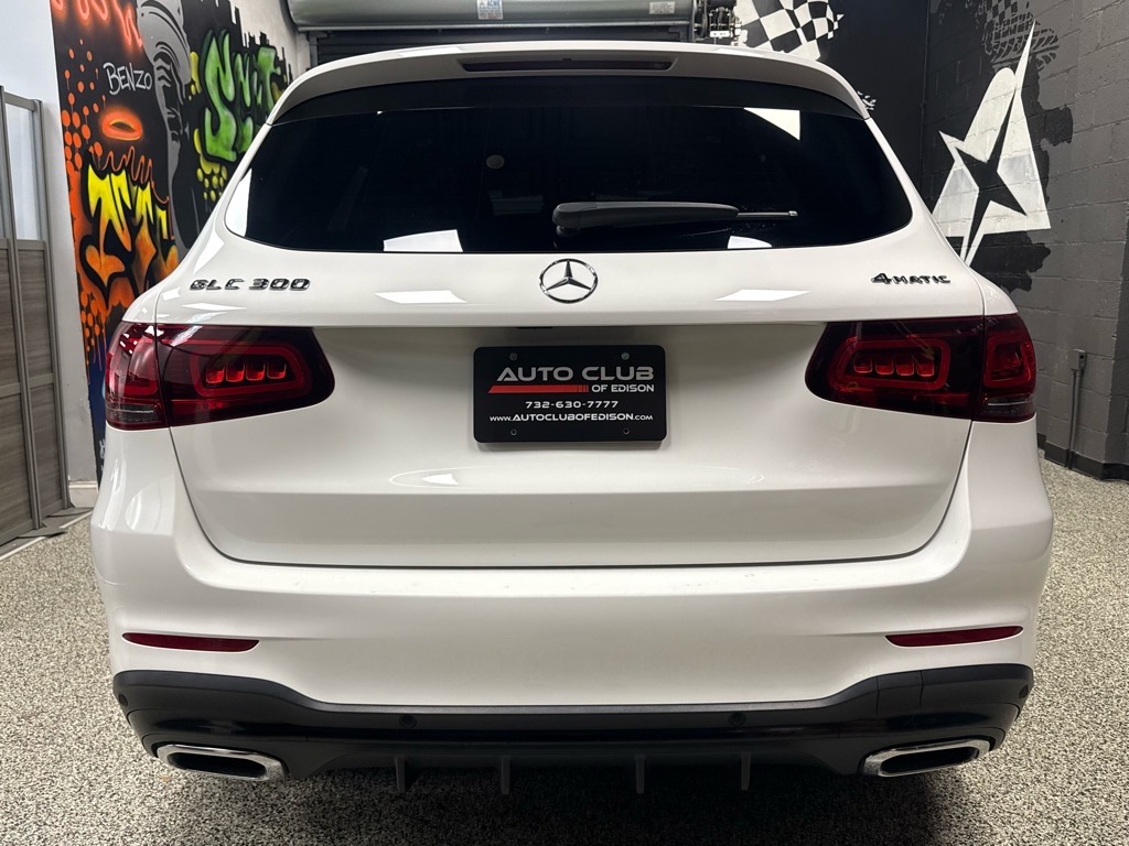 2022 Mercedes Benz GLC 300 4MATIC photo 4