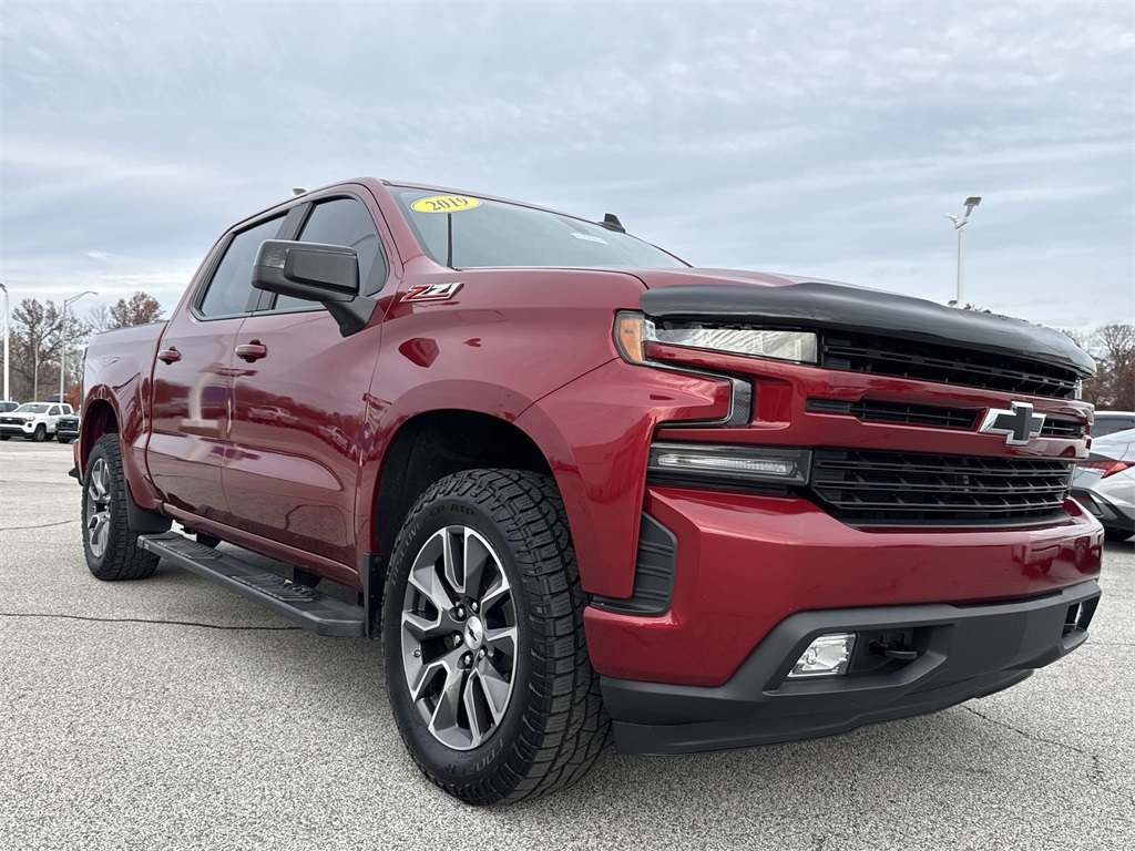 2019 Chevrolet Silverado 1500 RST photo 2