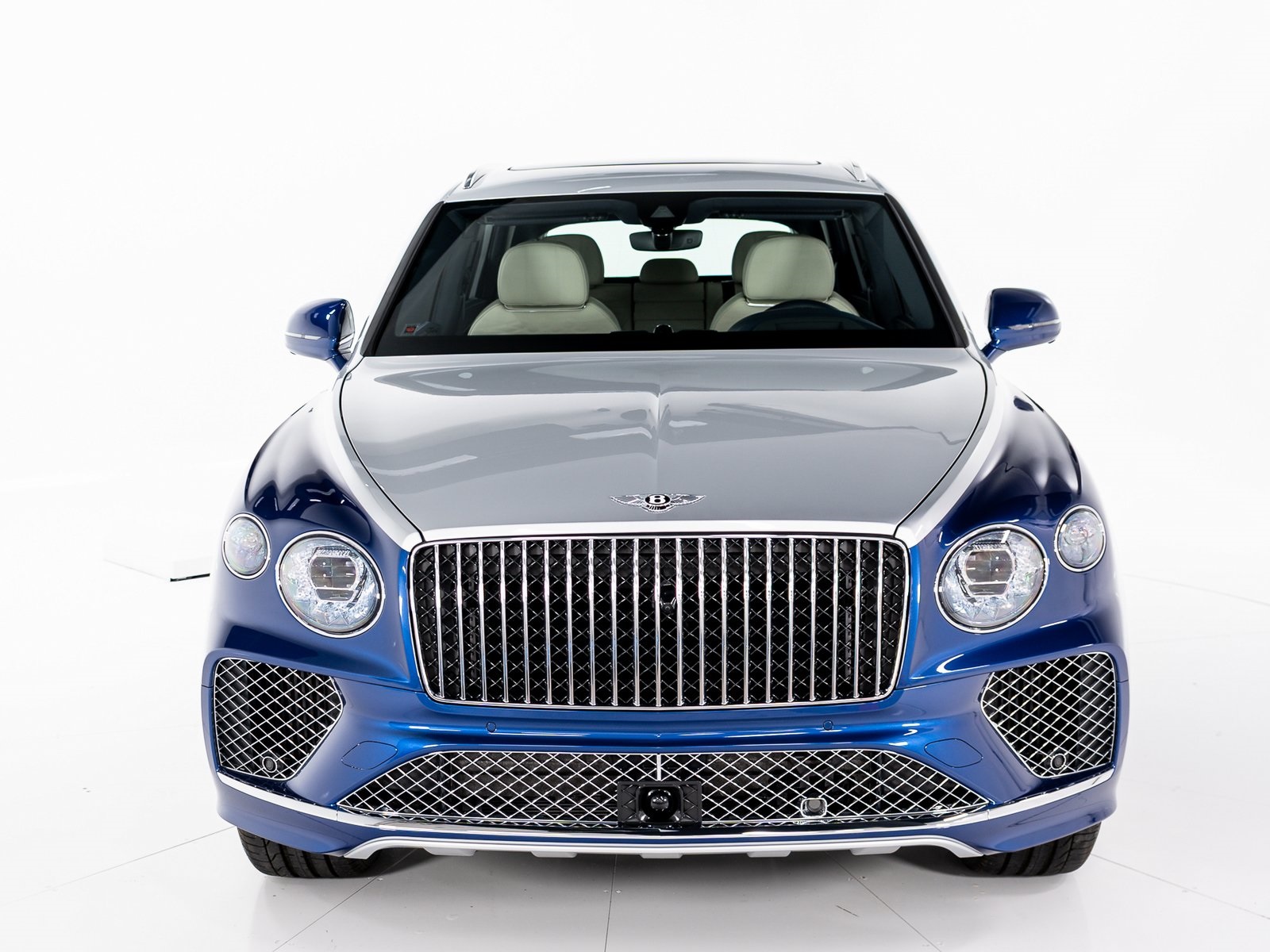2025 Bentley Bentayga EWB Azure V8 photo 8