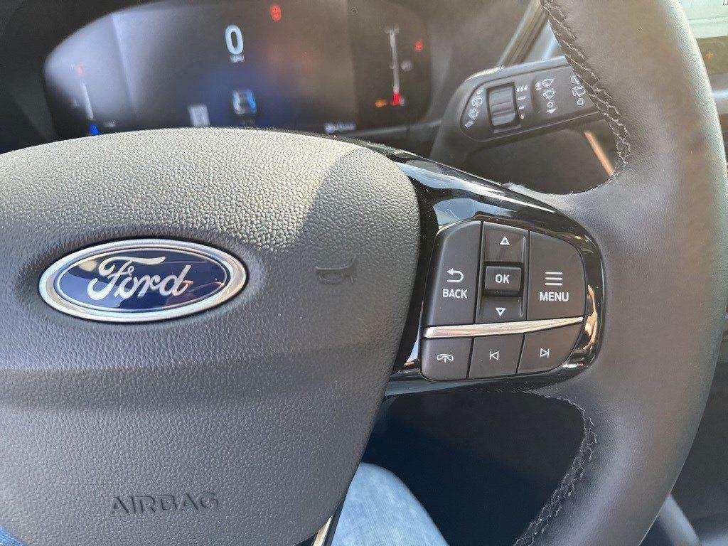 2025 Ford Escape Plug-In Hybrid photo 32