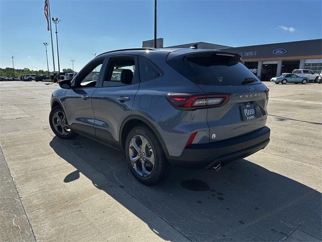 2025 Ford Escape ST-Line photo 7