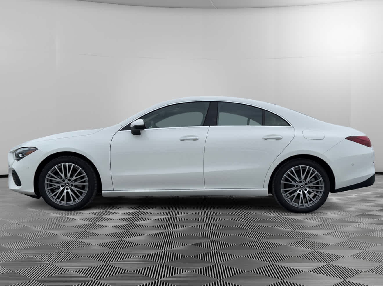 2025 Mercedes Benz CLA 250 4MATIC photo 2