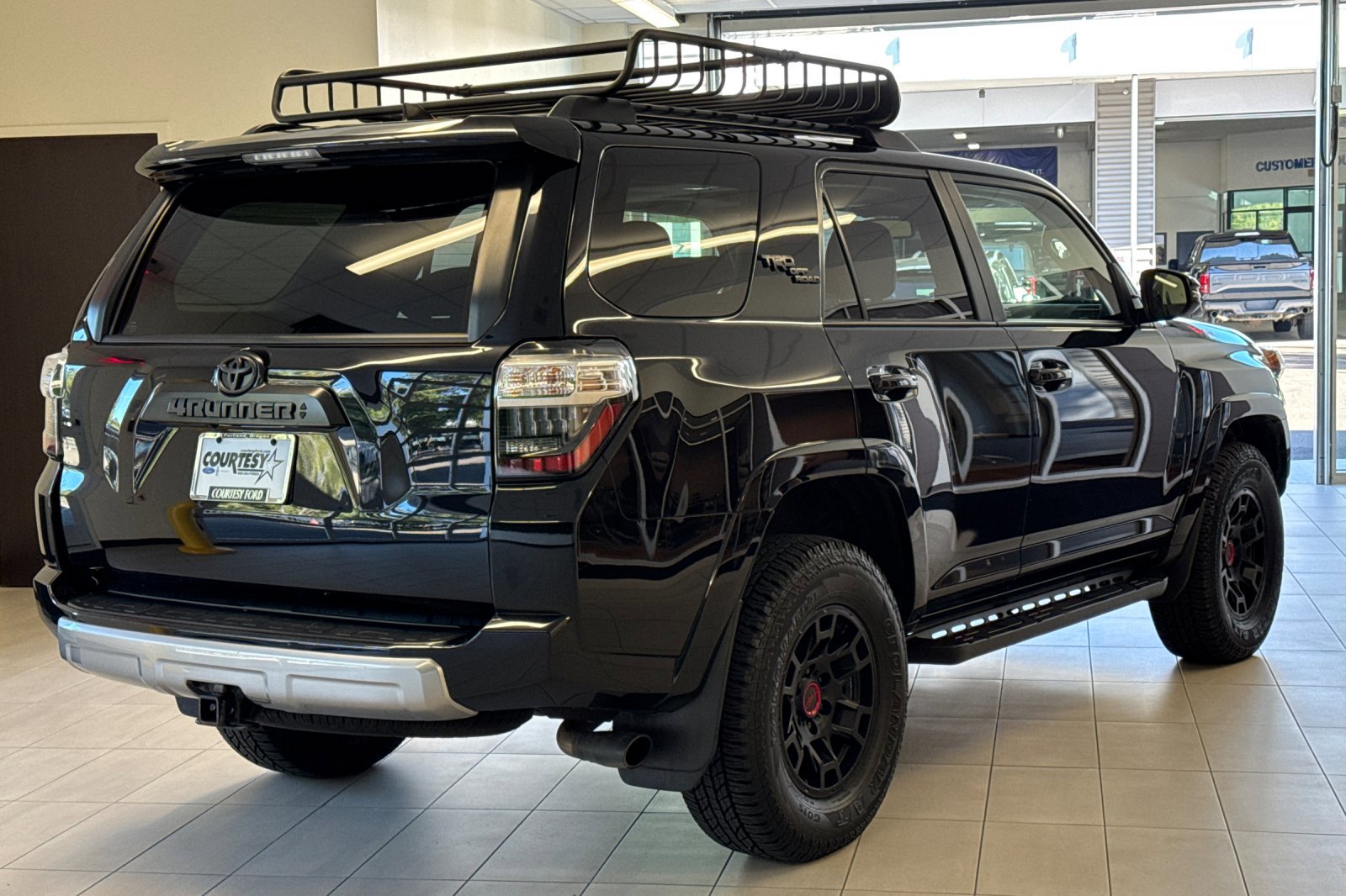 2022 Toyota 4Runner TRD Premium photo 3