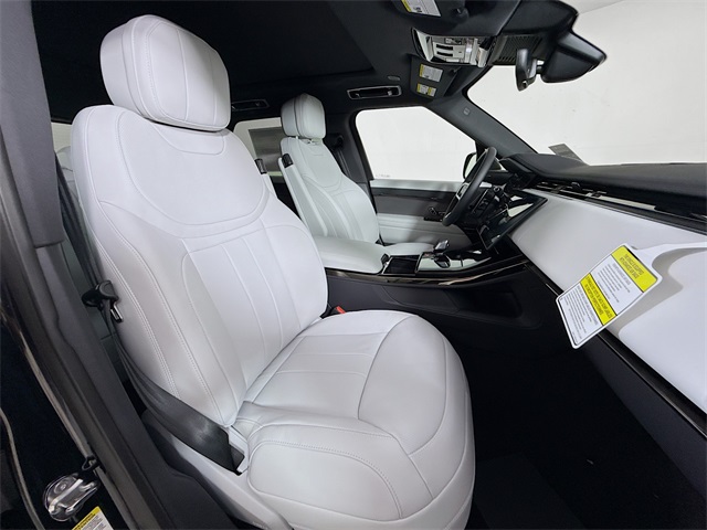2025 Land Rover Range Rover Sport SE photo 26