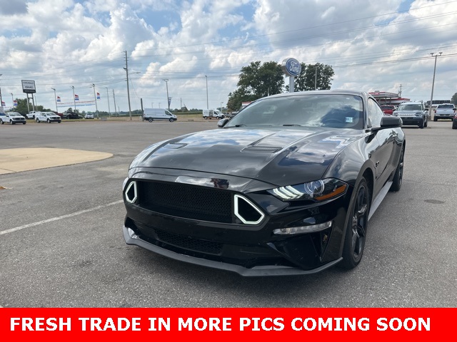 2018 Ford Mustang GT Premium photo 2