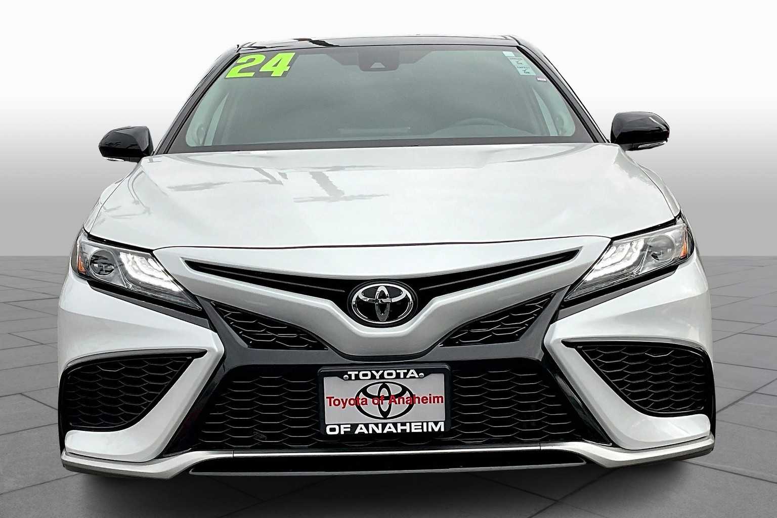 2024 Toyota Camry XSE V6 photo 3
