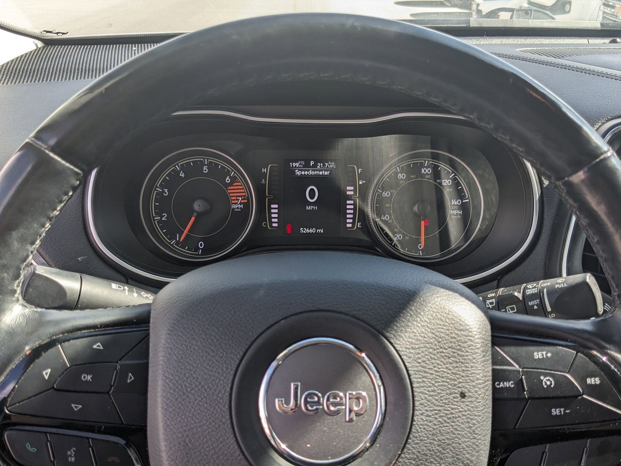 2019 Jeep Cherokee Altitude photo 11