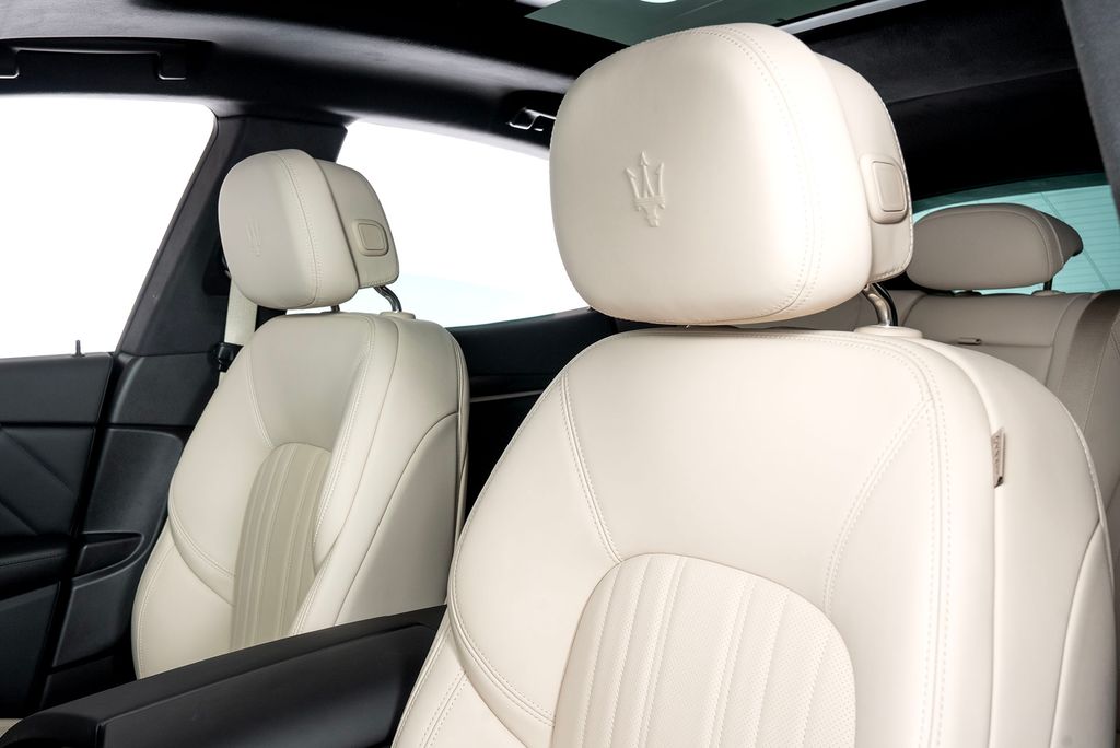 2022 Maserati Levante GT photo 15