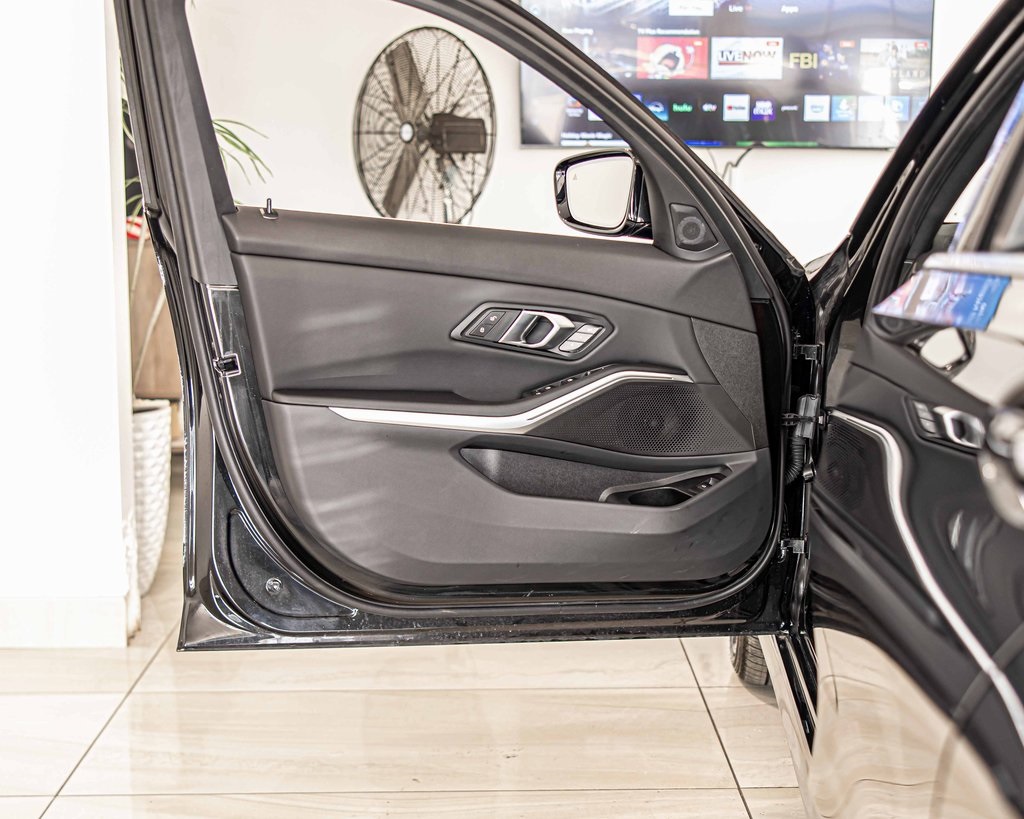 2024 BMW 330I - Image 32
