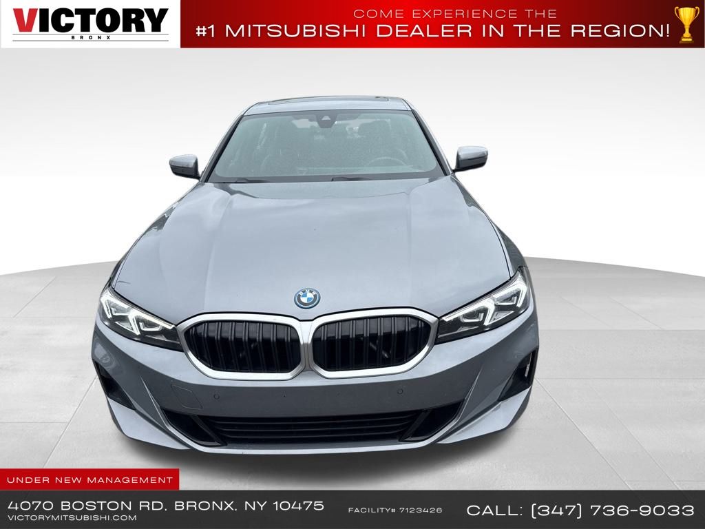 2024 Bmw 330e xDrive photo 2