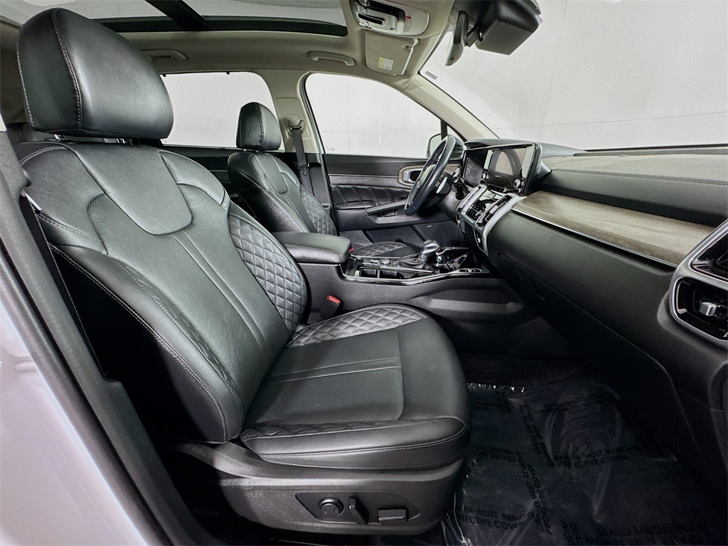2023 Kia Sorento X-Line SX Prestige photo 10