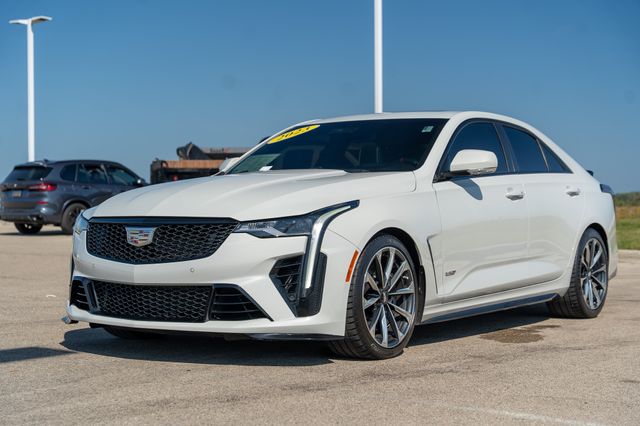2023 Cadillac CT4 photo 2