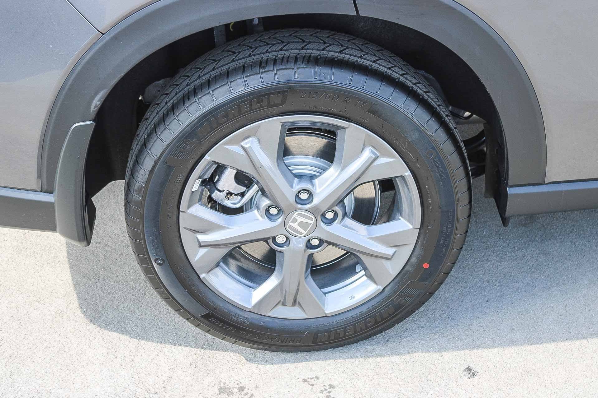2026 Honda HR-V LX photo 11