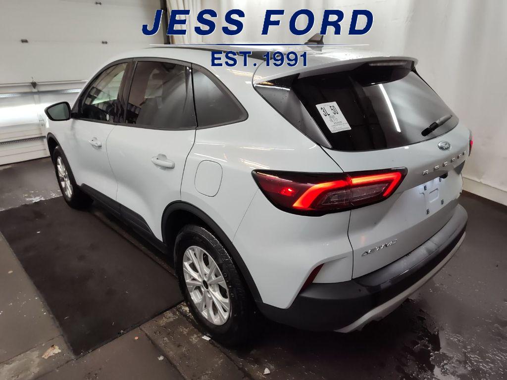 2025 Ford Escape Active photo 2