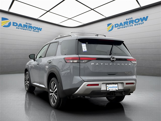 2025 Nissan Pathfinder Platinum photo 2