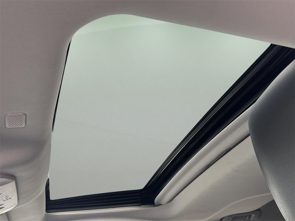 2022 Toyota Highlander XLE photo 8