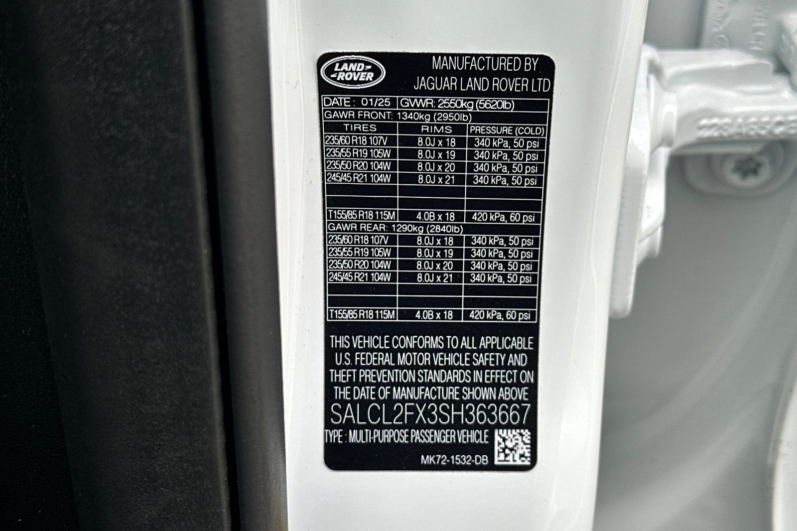 2025 Land Rover Discovery Sport Dynamic SE photo 28