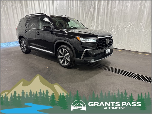 2025 Honda Pilot Touring's photo