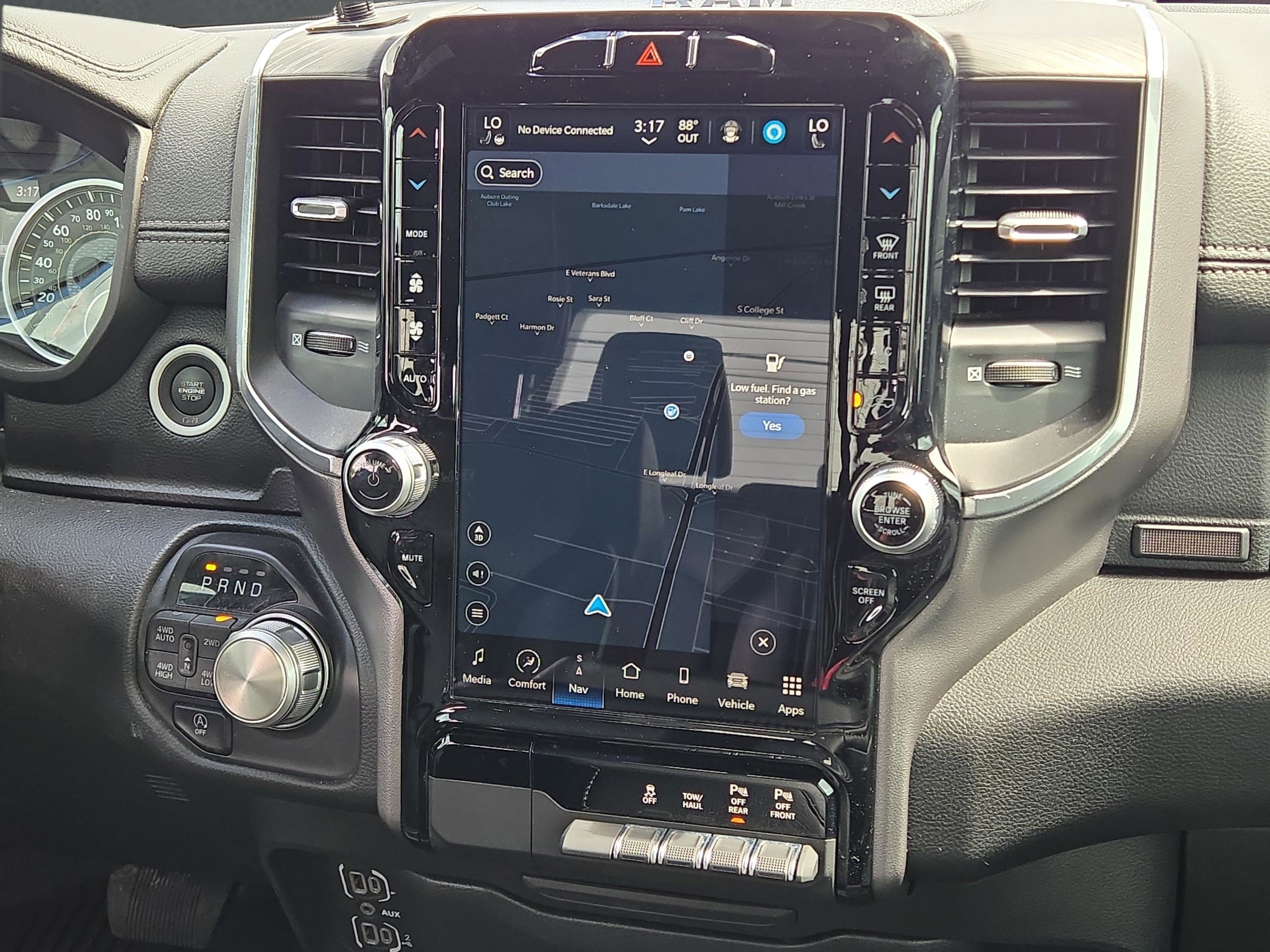 2023 Ram 1500 Laramie photo 14