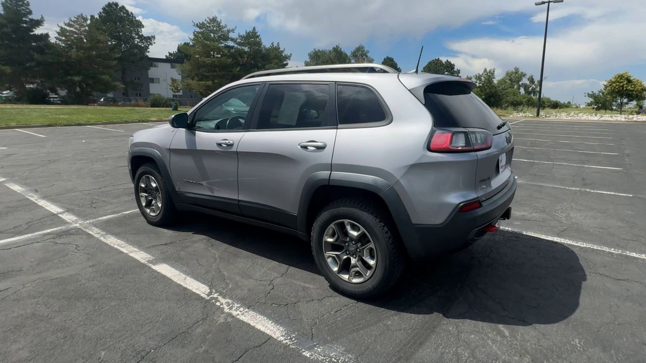 2019 Jeep Cherokee Trailhawk photo 2