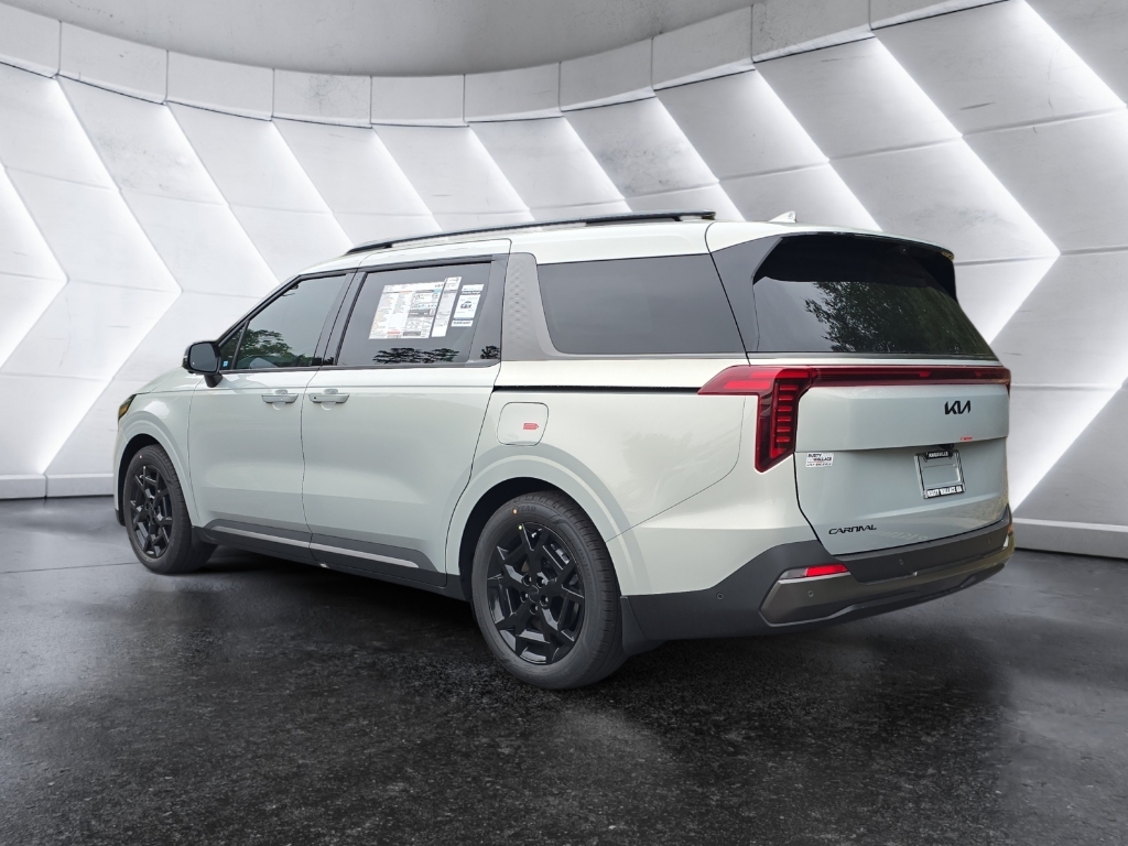 2025 Kia Carnival SX Prestige photo 3