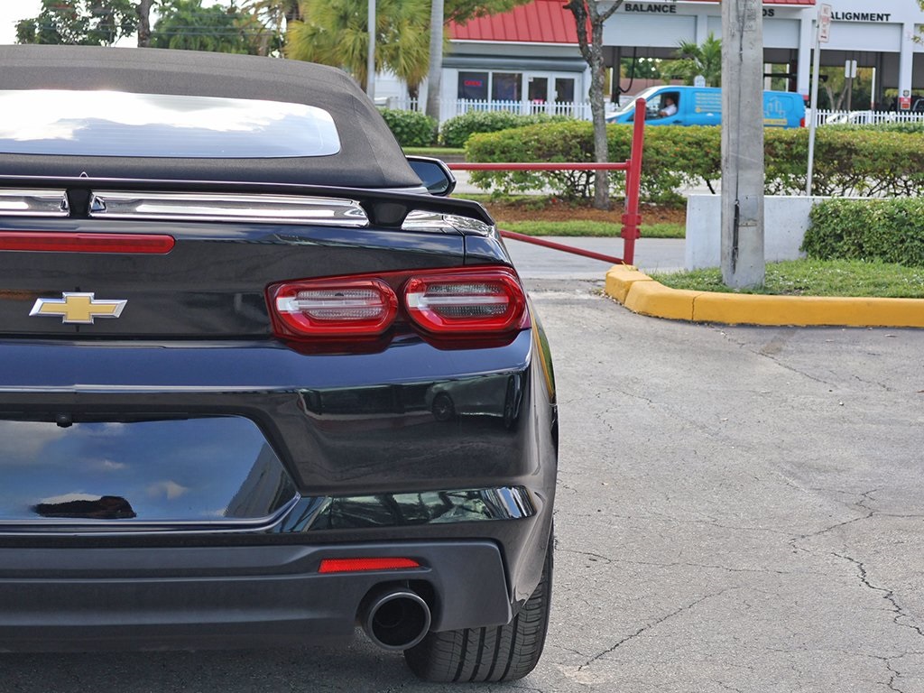 2023 Chevrolet Camaro 2LT photo 13