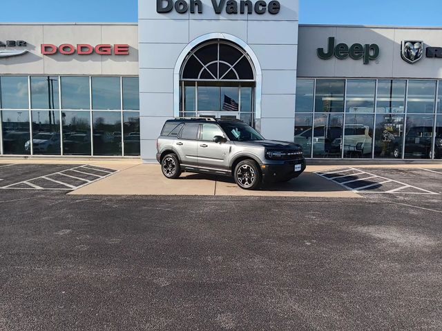 2025 Ford Bronco Sport Outer Banks's photo